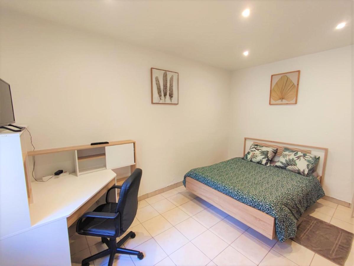 Appartements - Halles Brauhauban Tarbes Eksteriør bilde