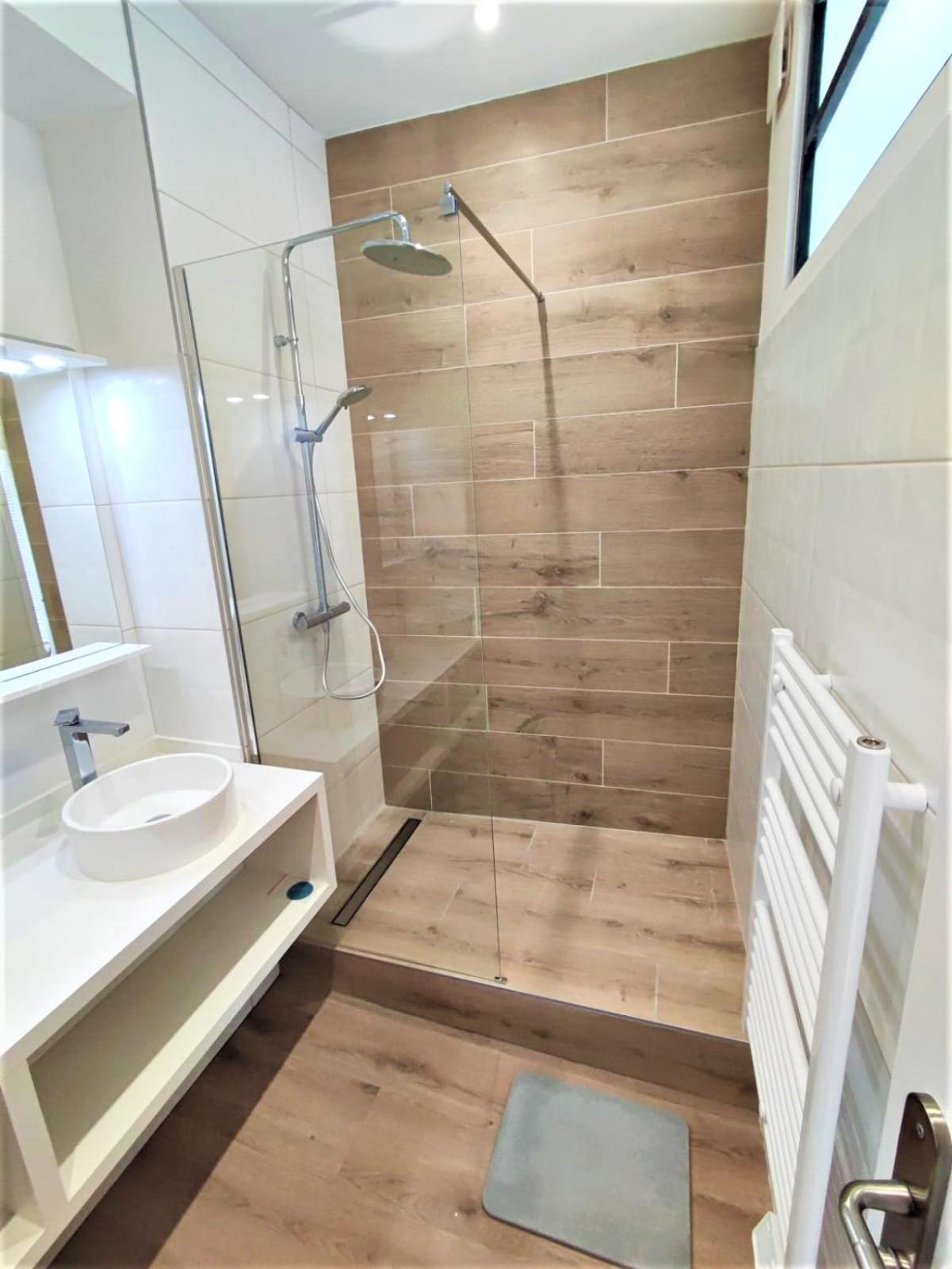 Appartements - Halles Brauhauban Tarbes Eksteriør bilde