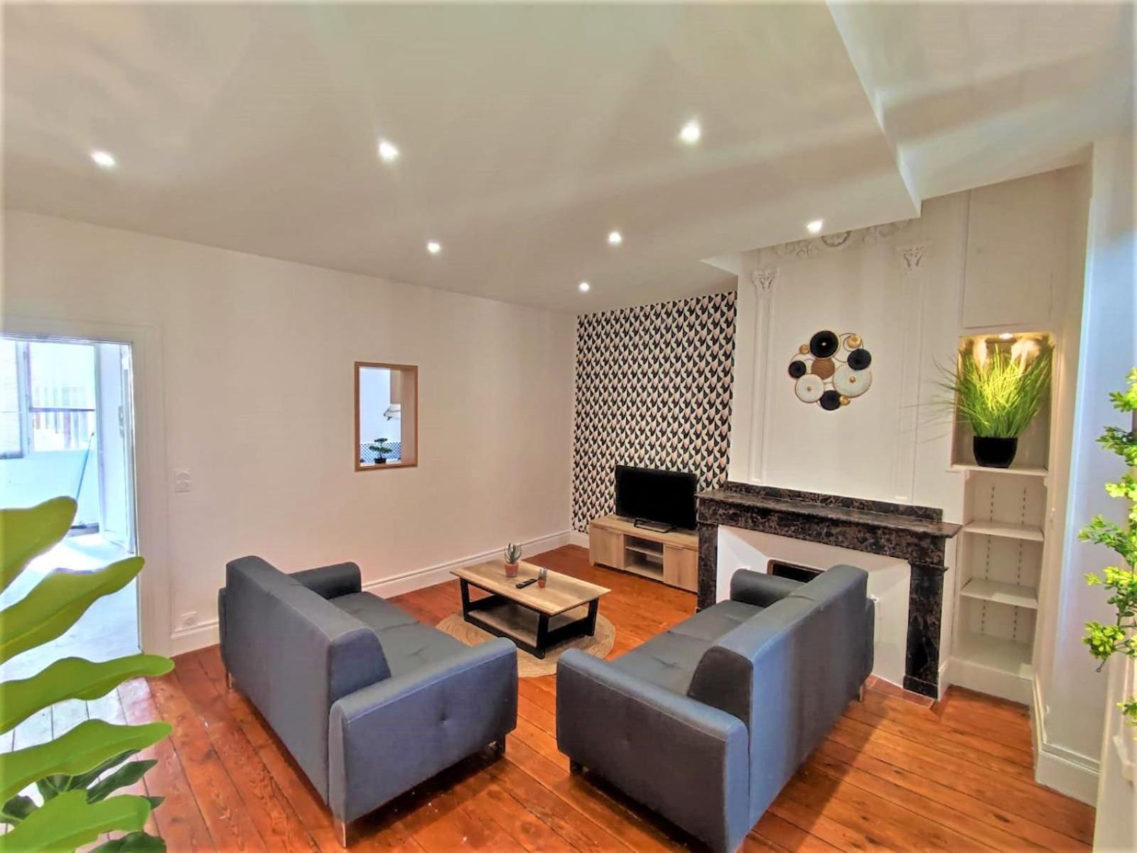 Appartements - Halles Brauhauban Tarbes Eksteriør bilde