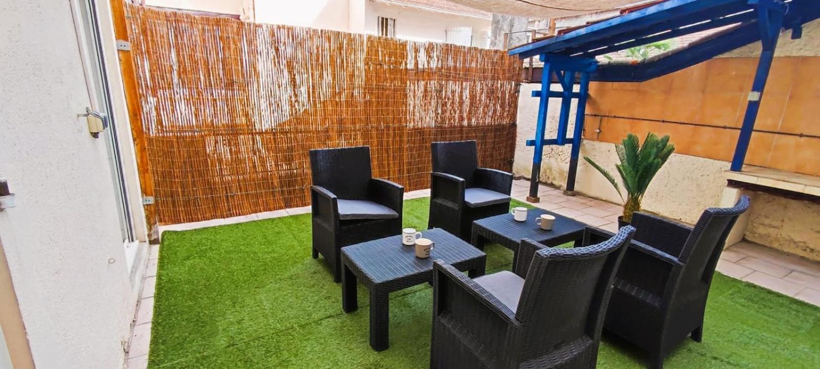 Appartements - Halles Brauhauban Tarbes Eksteriør bilde